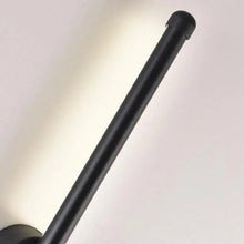 Carregar imagem no visualizador da galeria, Arandela Vertical Casare
