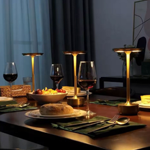 Carregar imagem no visualizador da galeria, Luminária de Mesa Aurora
