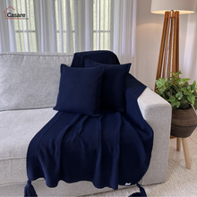 Carregar imagem no visualizador da galeria, Manta Tricot Elegance com Pompom
