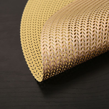 Carregar imagem no visualizador da galeria, Jogo Americano Redondo de Luxo Casare — Kit com 4 ou 6 Unidades
